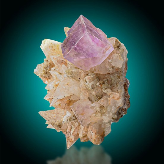 Fluorite-La Cabaña | Berbes-Caravia | Ribadesella | Asturias | Spain